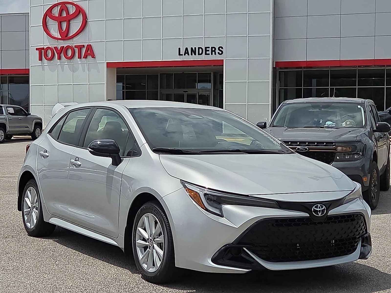 2026 Toyota Corolla SE CVT's photo