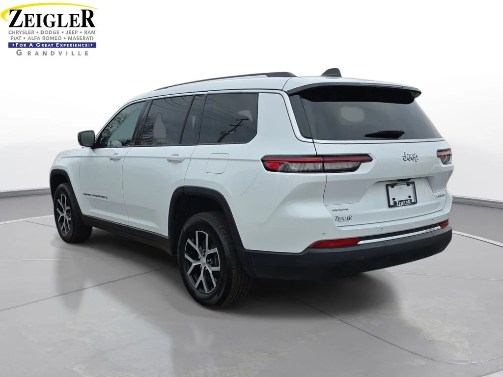 Used 2024 White Jeep Limited image 7