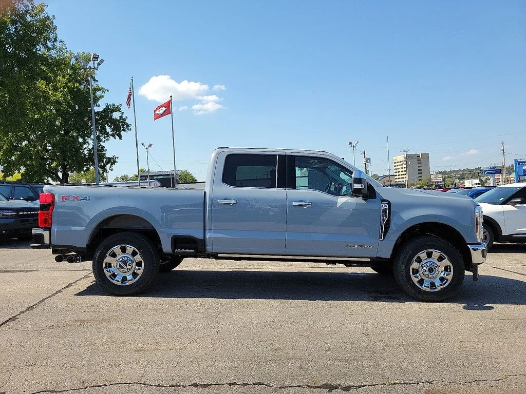 New 2026 Glacier Gray Metallic Tri-Coat Ford F-250® Lariat® image 6