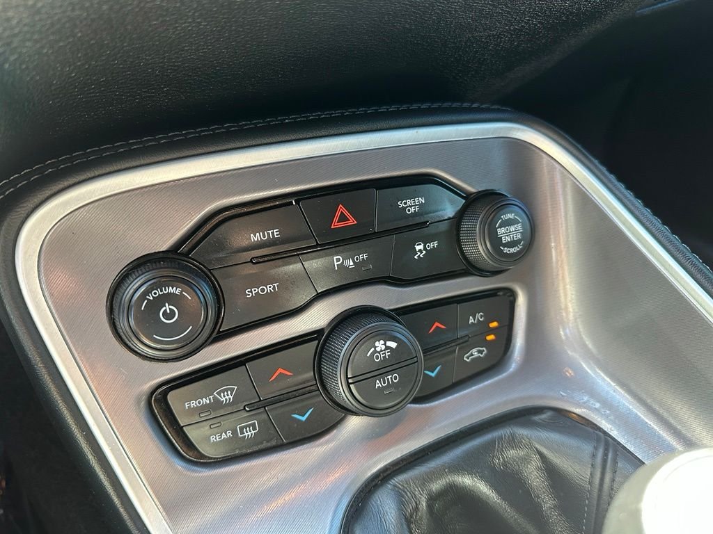 Used 2022  Dodge R/T image 13