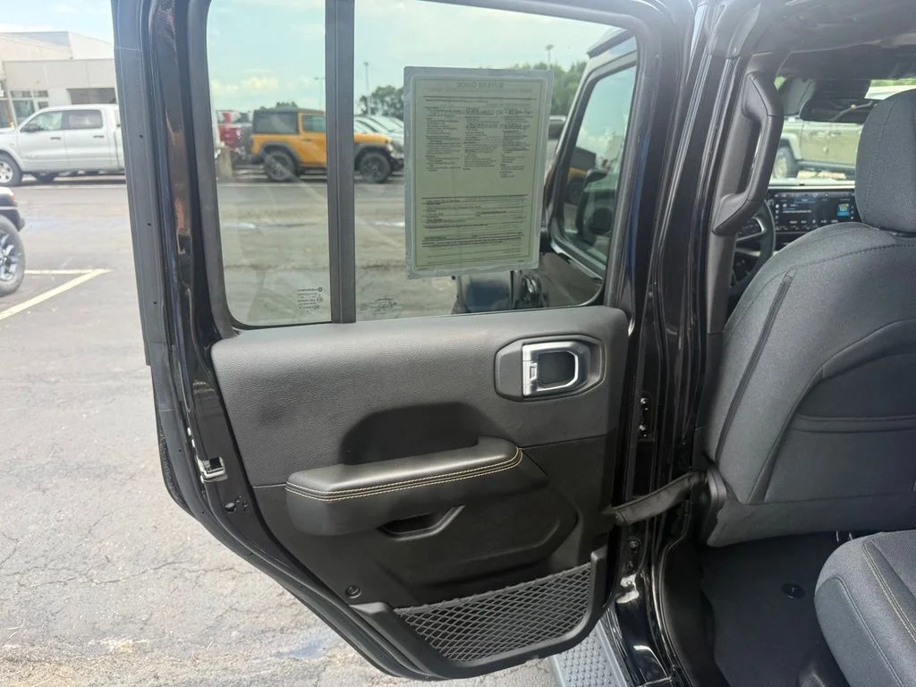 Used 2025 Black Jeep Sahara 4xe image 33