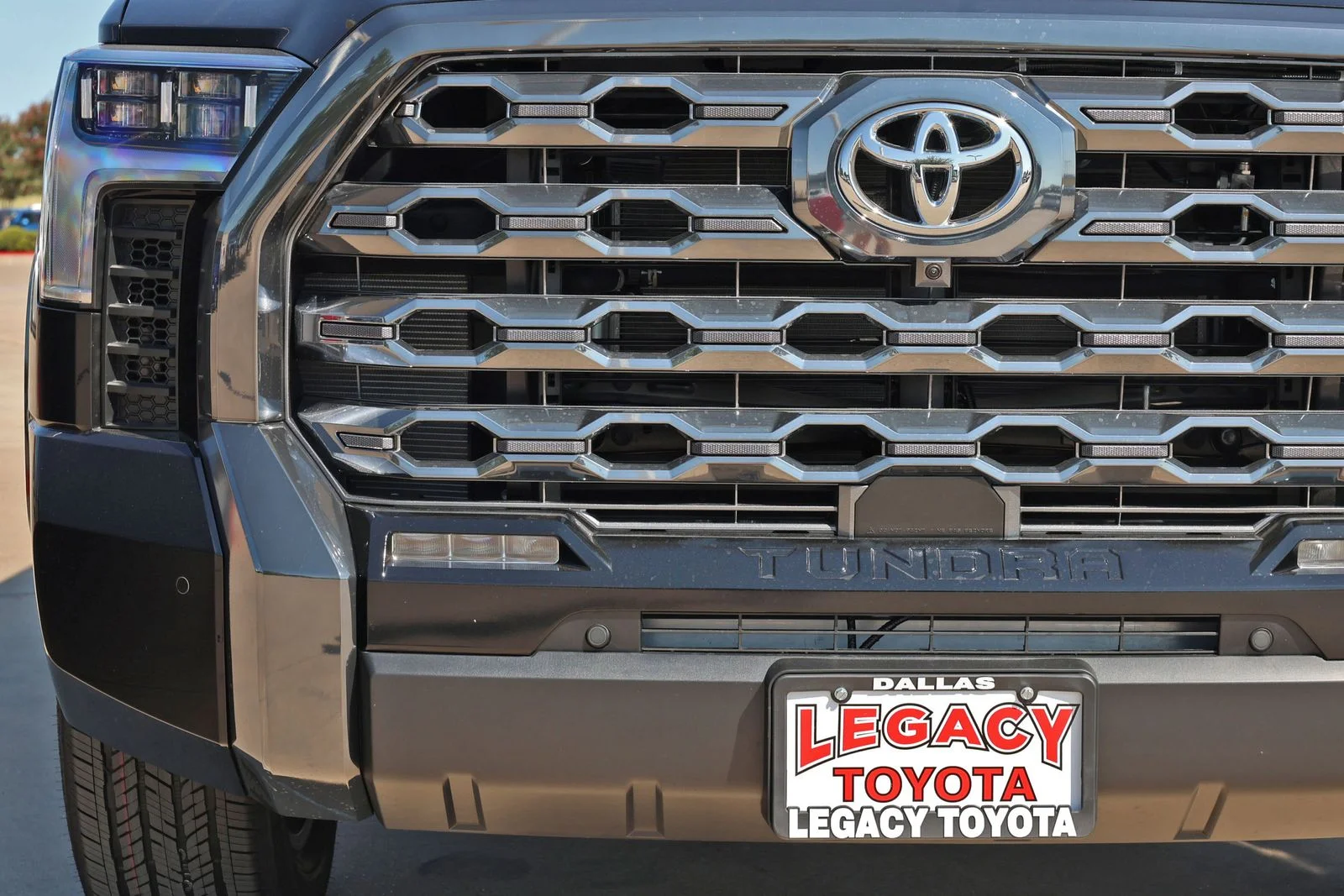 New 2026 Midnight Black Metallic Toyota Platinum image 11