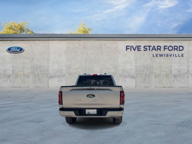 Used 2024 Silver Ford XLT image 3