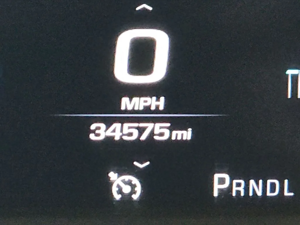 Used 2018 White Frost Tricoat GMC Denali image 8