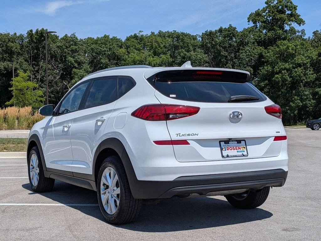 Used 2019 White Hyundai Value image 5