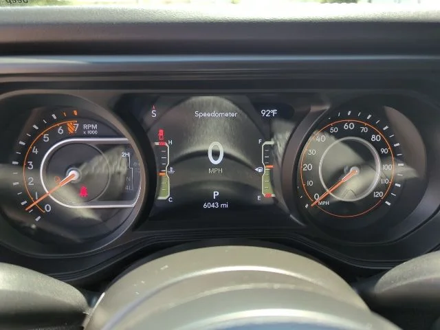 Certified Used 2025 Gray Jeep Mojave image 10
