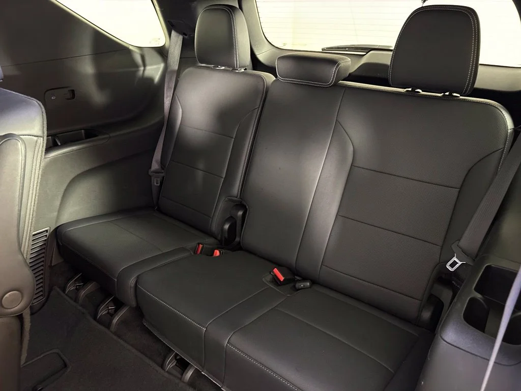 Used 2025 Gray Chevrolet LT image 37