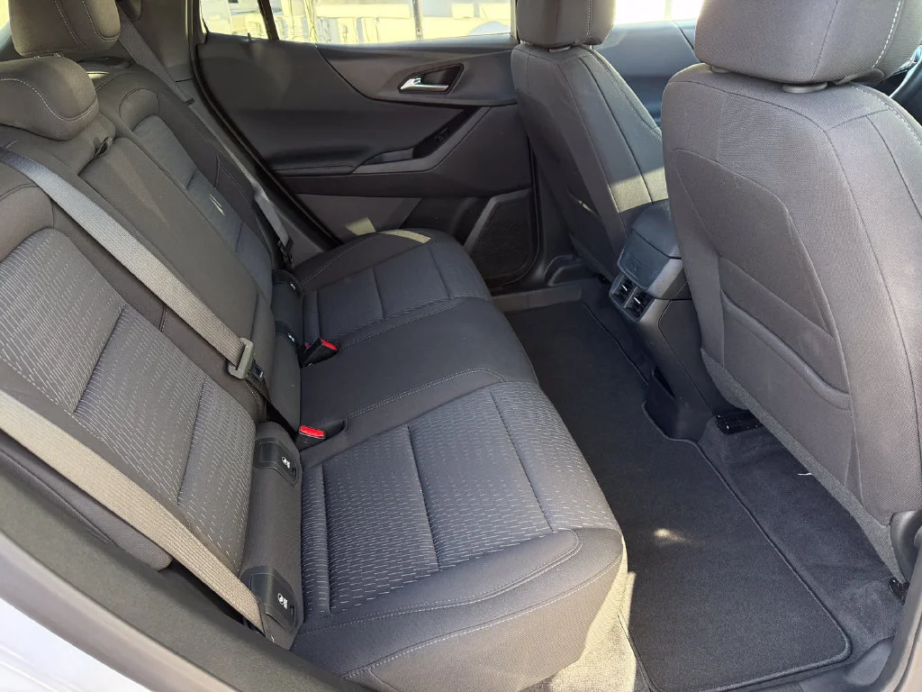 Used 2026 Summit White Chevrolet LT image 18