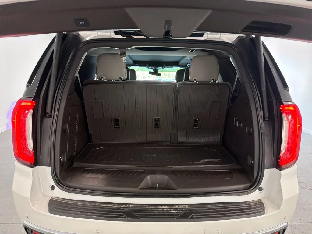 Used 2022 White GMC SLT image 8