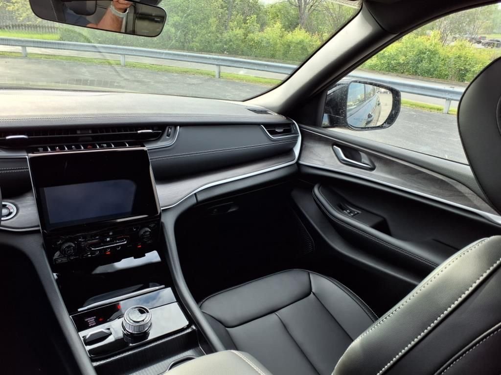 2025 Jeep Grand Cherokee Limited - Photo 16