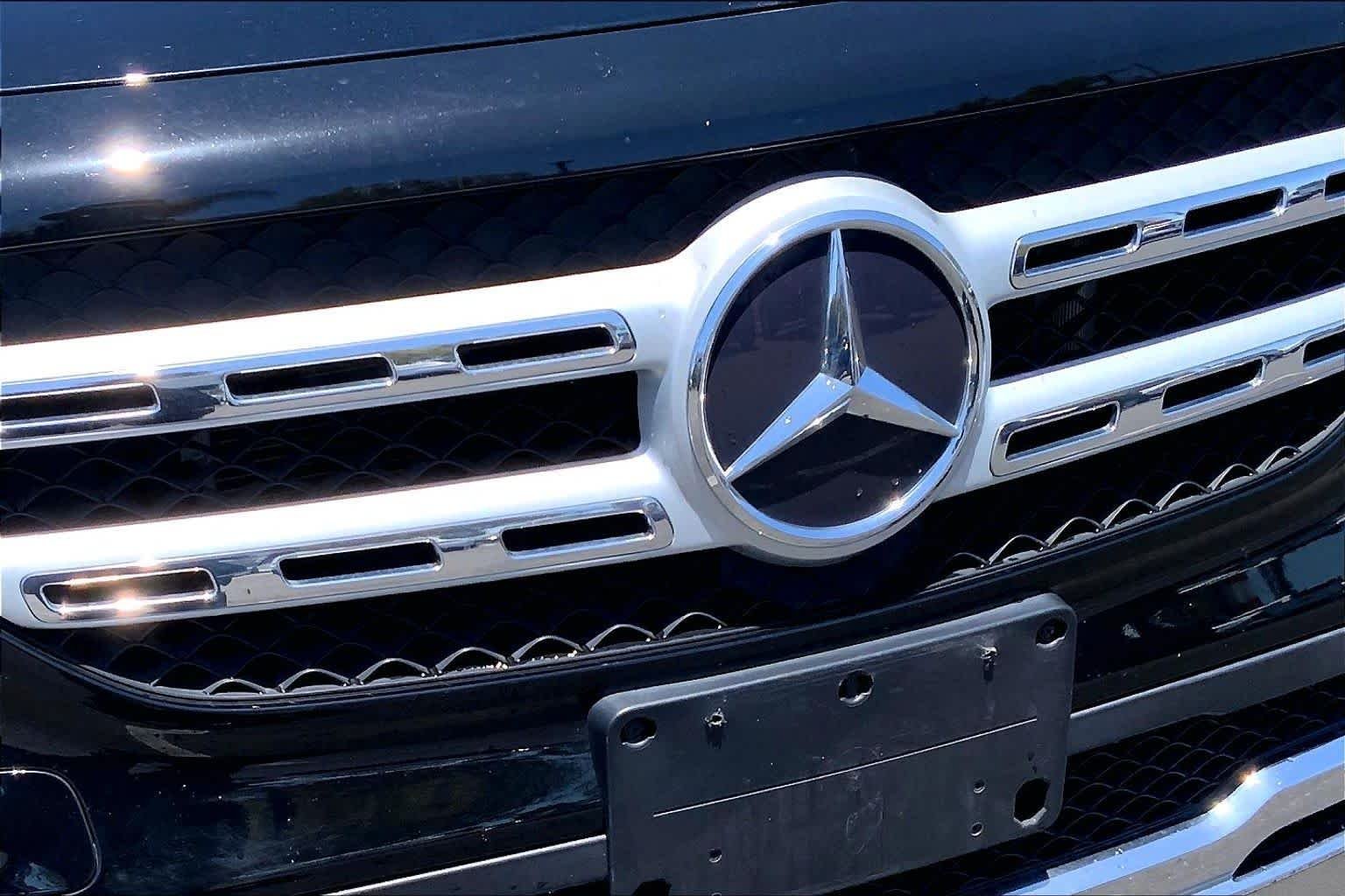 Used 2021 Night Black Mercedes-Benz GLB 250 image 29