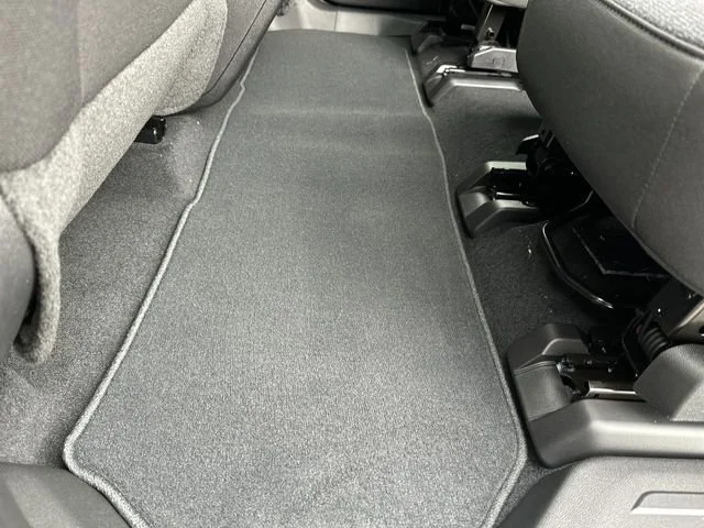 New 2026 Summit White GMC Elevation image 35