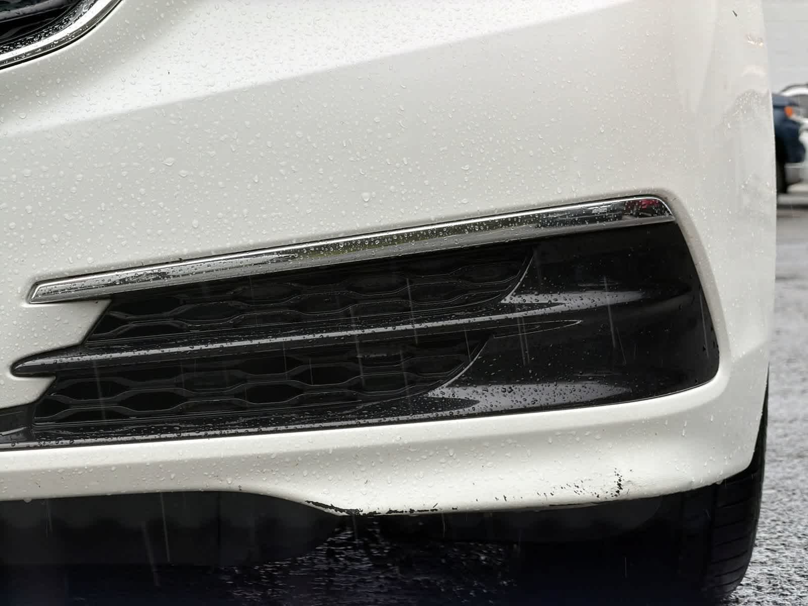 Used 2017 Bellanova White Pearl Acura V6 image 11