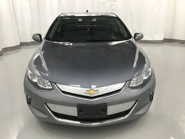 Used 2018 SATIN STEEL METALLIC Chevrolet LT image 6