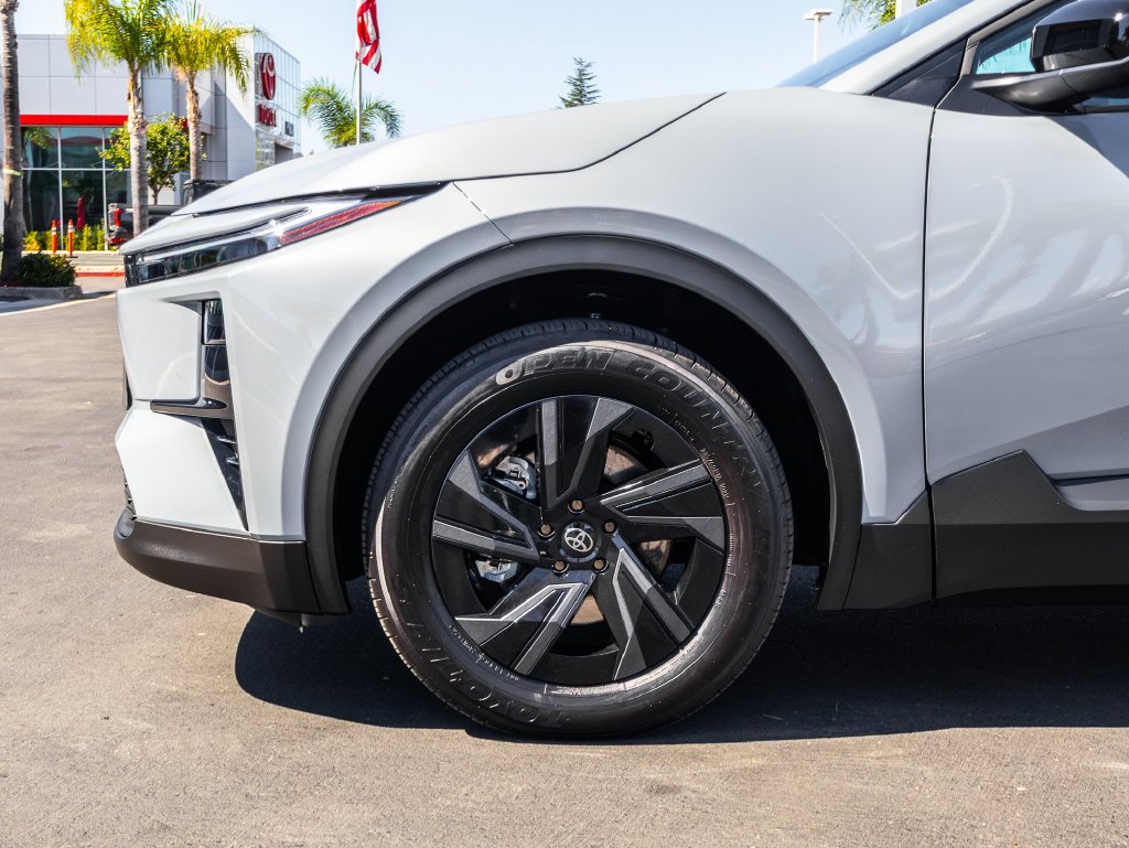 Certified Used 2026  Toyota SE image 6