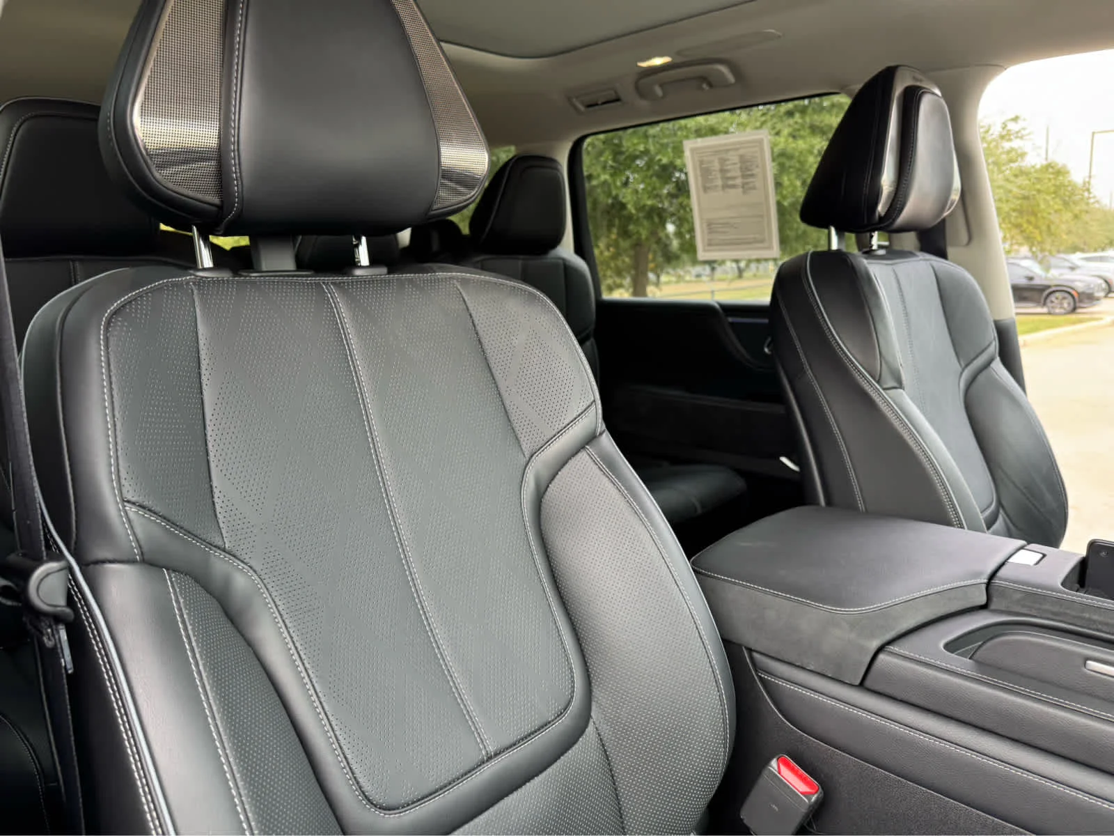 2025 INFINITI QX80 Sensory 4WD - Photo 13