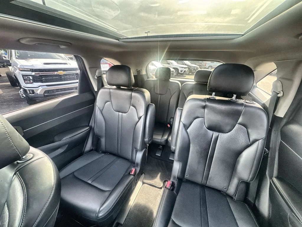 Used 2022 Red Kia X-Line EX image 20