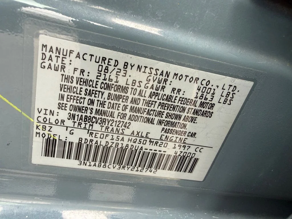 Used 2024 Gray Nissan SV image 24