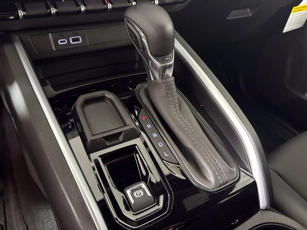 Used 2025 Sterling Gray Metallic Chevrolet WT/LT image 40