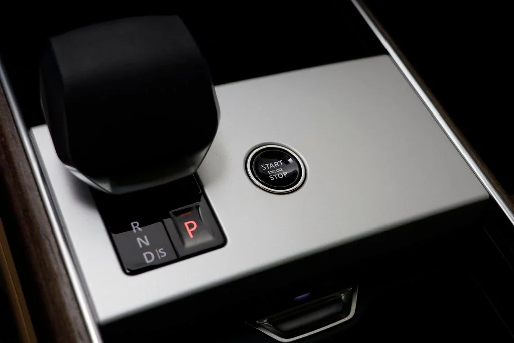 New 2026 Black Land Rover SE image 14