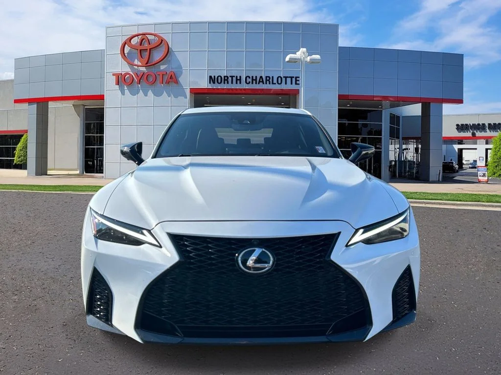 Used 2024 White Lexus 500 F SPORT Performance Premium image 3