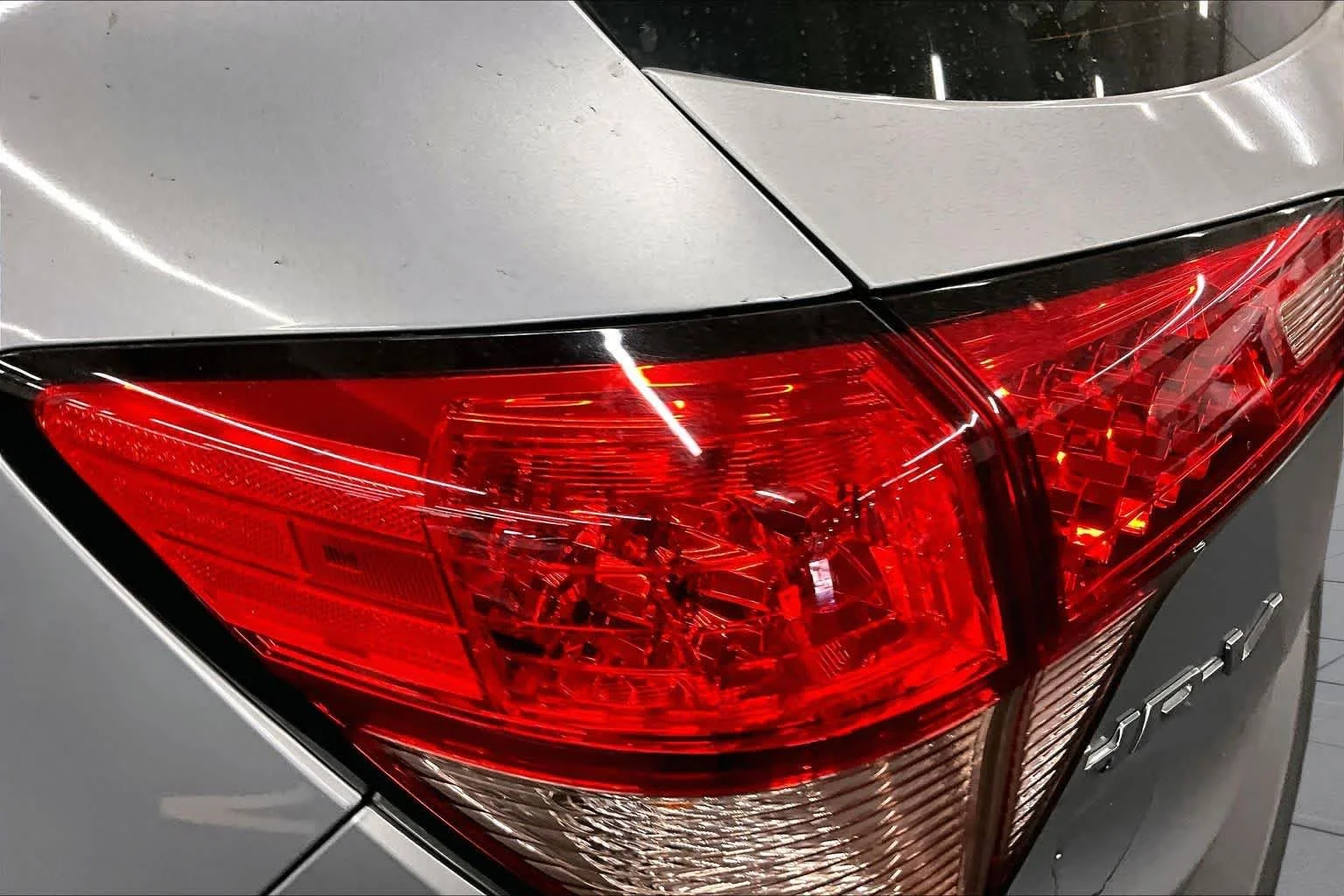 Used 2017 Lunar Silver Metallic Honda LX image 28