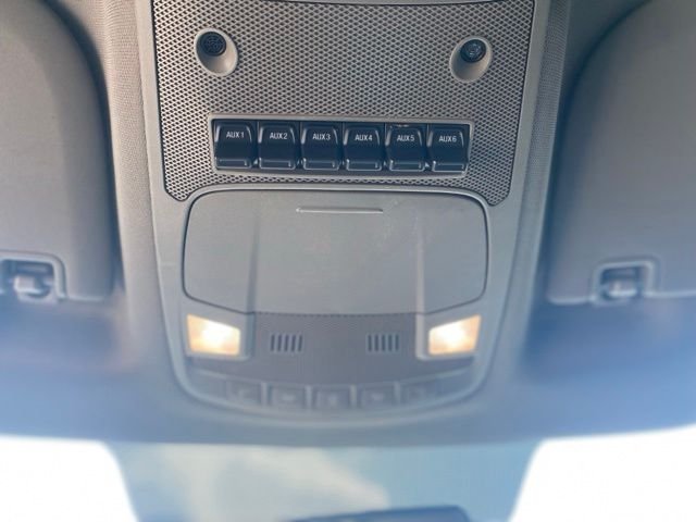 Used 2019 White Ford XL image 19