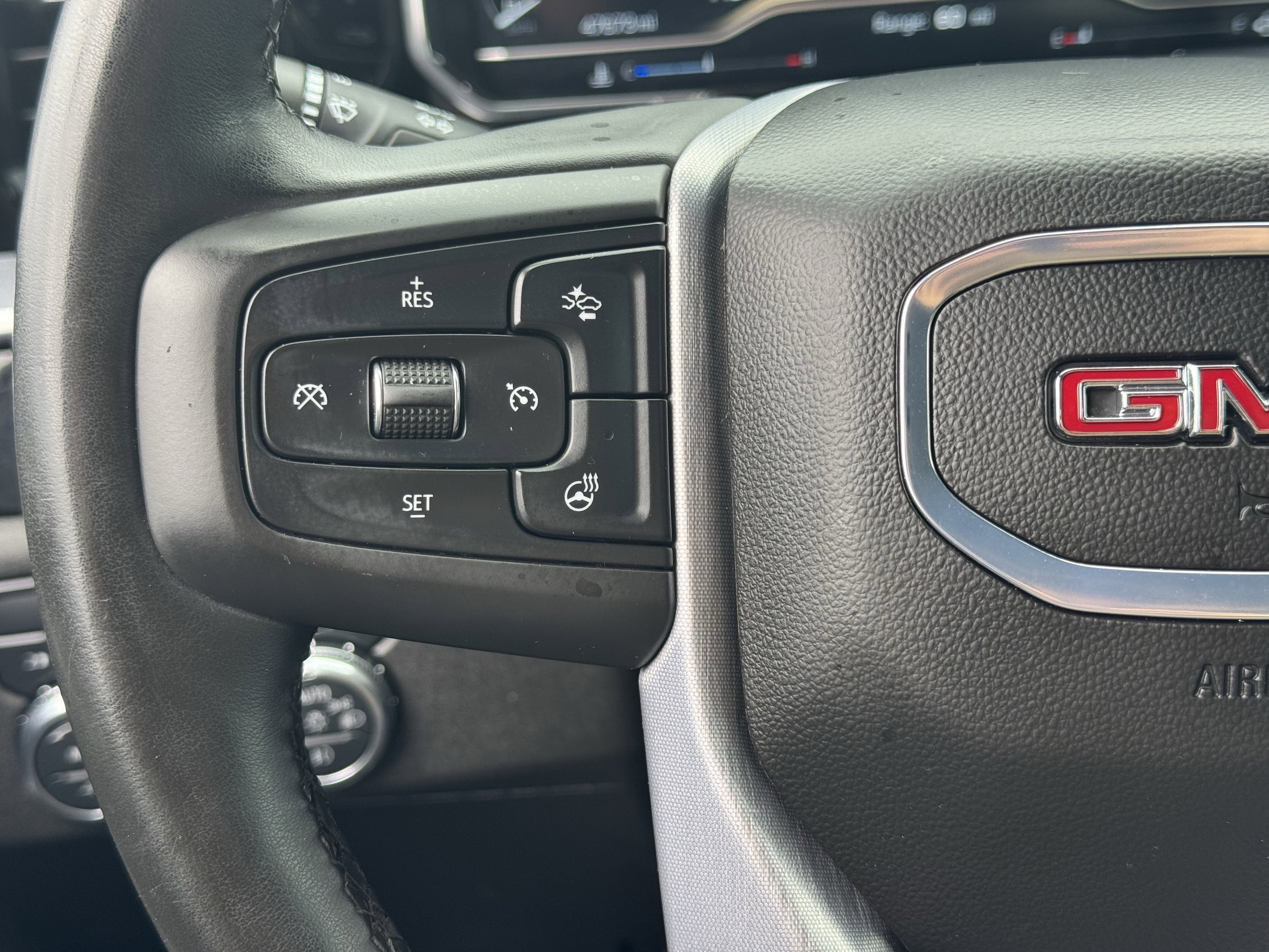 2025 GMC Sierra 1500 SLT - Photo 33