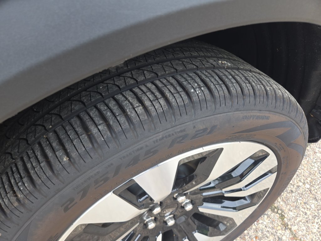 New 2026 Agate Black Metallic Ford Platinum™ image 29