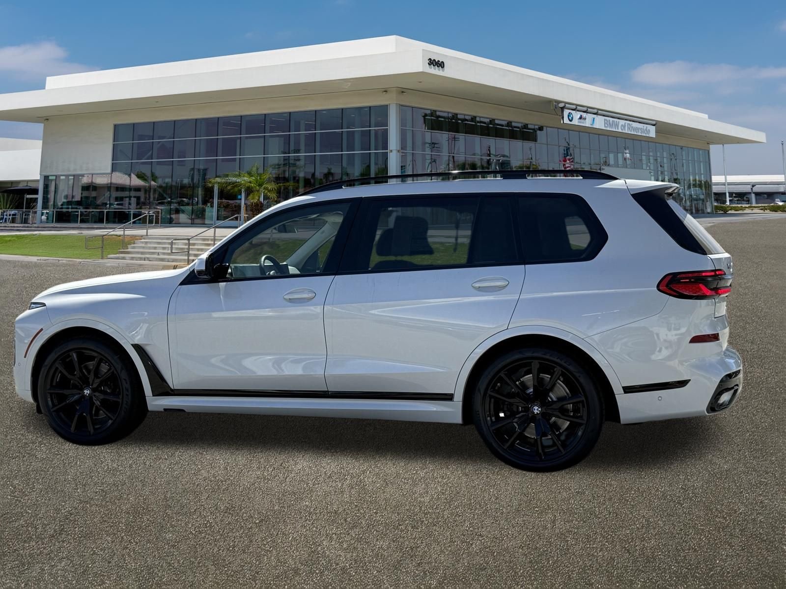 New 2027 Mineral White Metallic BMW xDrive40i image 7