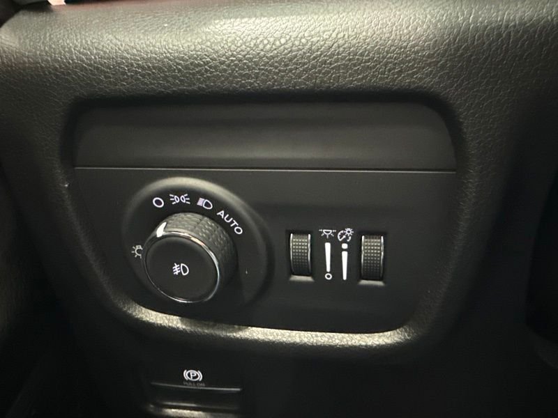 Used 2023 White Jeep Limited image 25