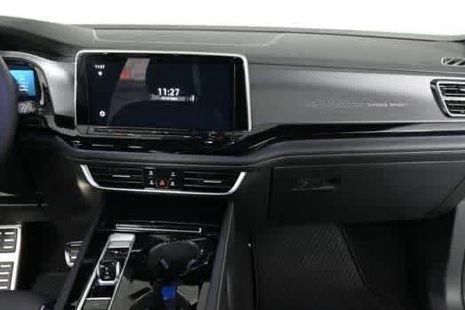 2026 Volkswagen Atlas Cross Sport SEL Premium R-LINE - Photo 27