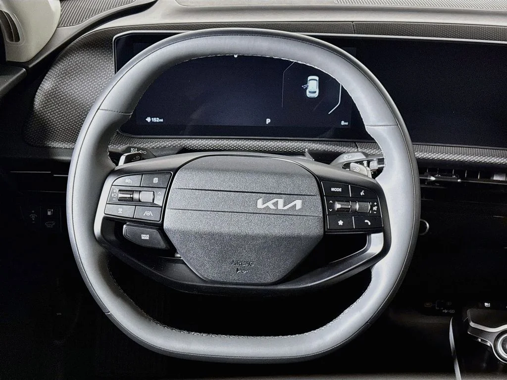 New 2026 Wolf Gray Kia WIND image 13