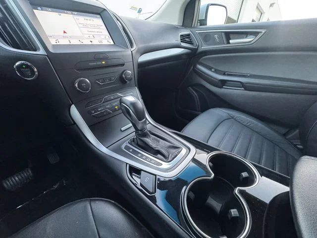 Used 2016 Silver Ford SEL image 10