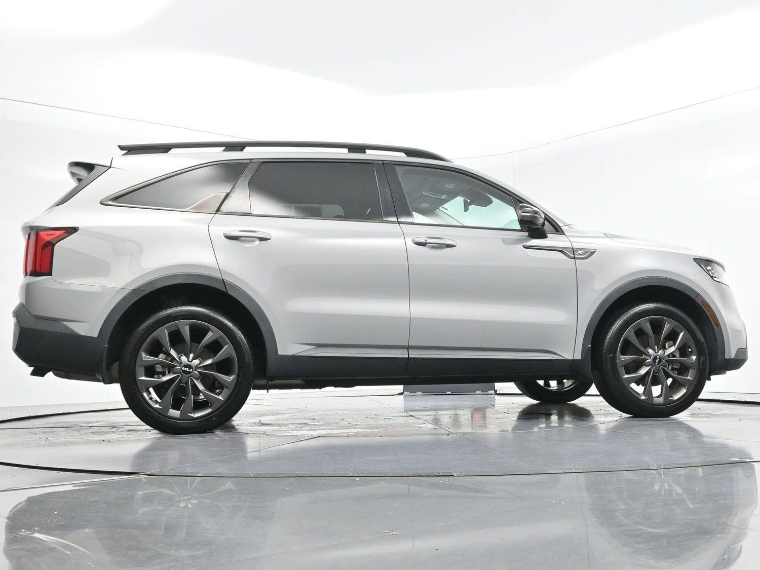 Used 2023 Wolf Gray Kia X-Line SX Prestige image 61
