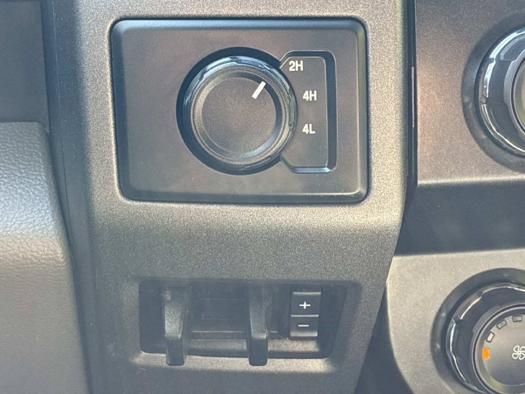 Used 2022 White Ford XL image 30