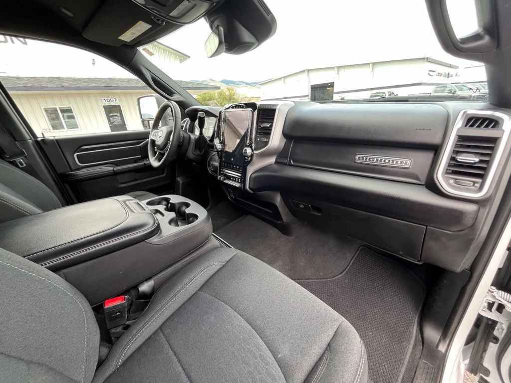 Used 2025 White Ram Big Horn image 19