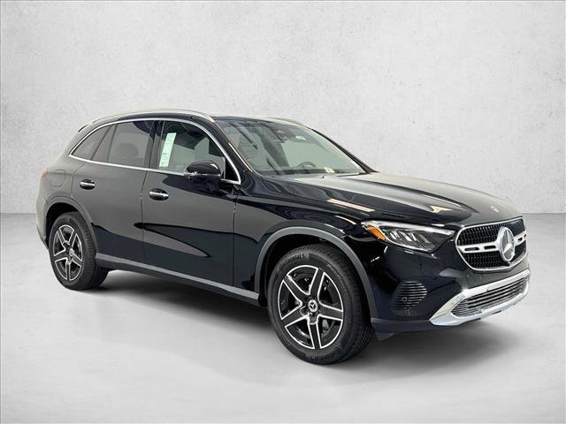 New 2026 Black Mercedes-Benz GLC 300 image 33