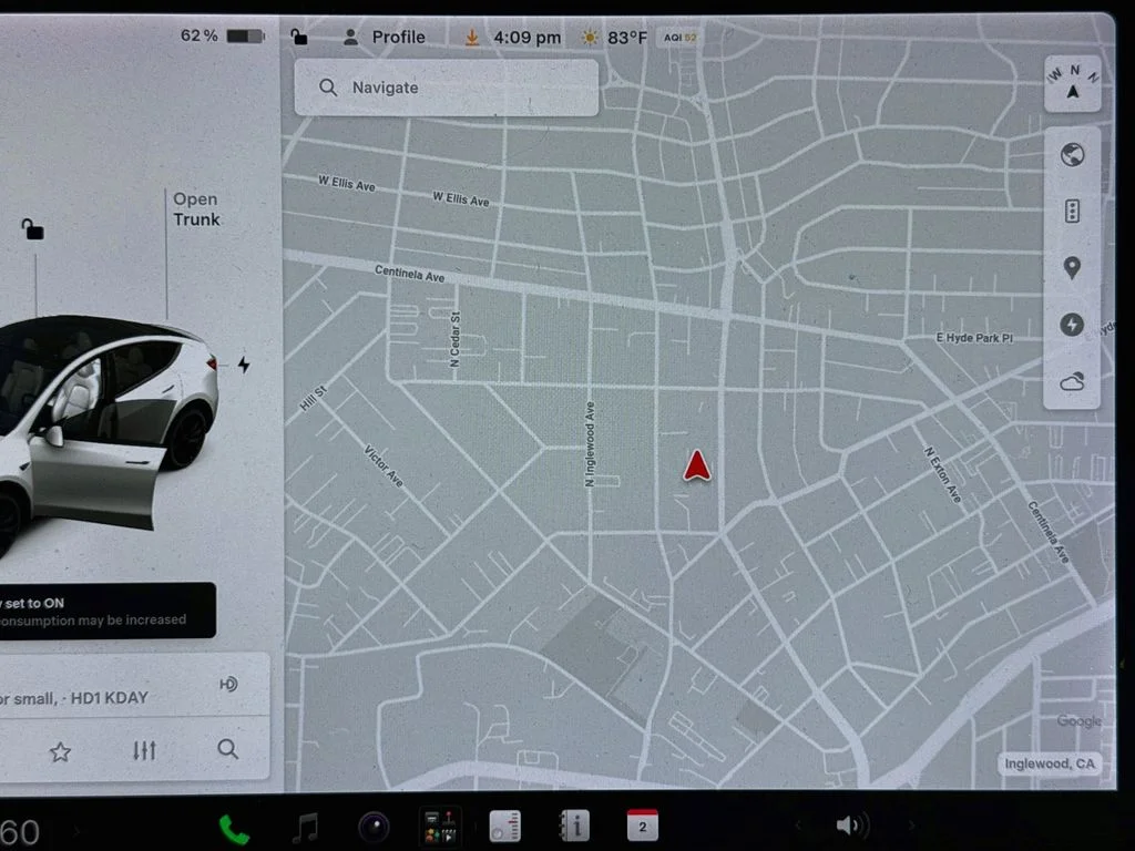 Used 2022 White Tesla Long Range image 13