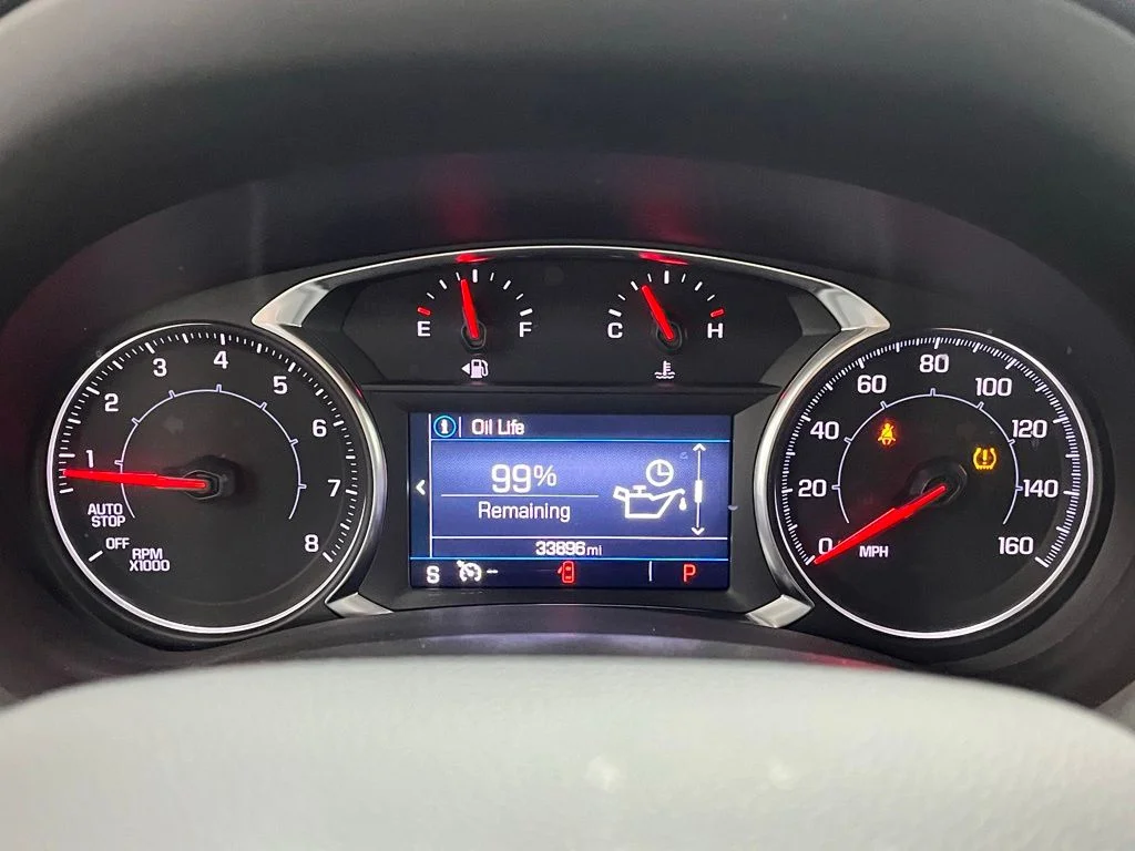 Used 2023 Red GMC SLE image 23
