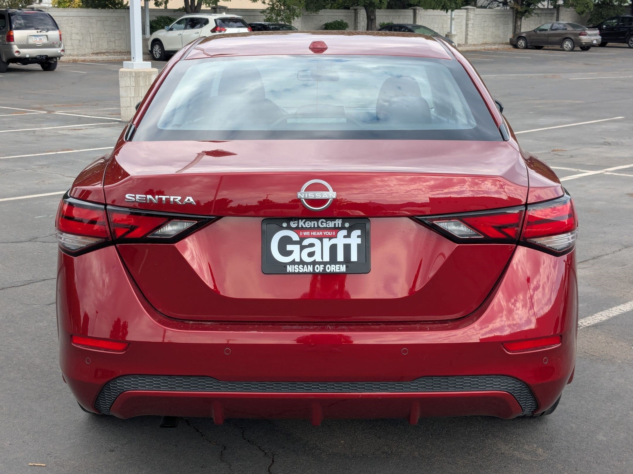 Used 2025 Scarlet Ember Tintcoat Nissan SV image 4