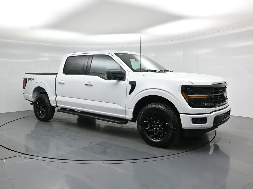 New 2026 Oxford White Ford XLT image 23