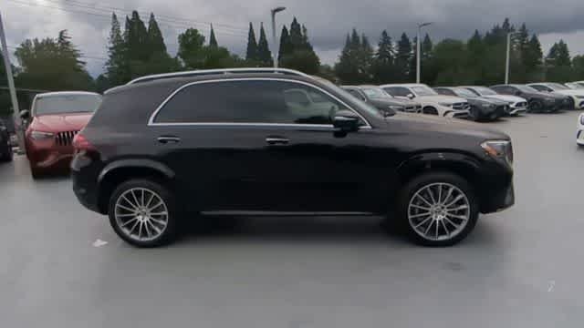 Used 2025 Black Mercedes-Benz GLE 580 image 9