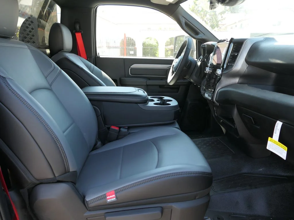 New 2025 Black RAM Tradesman image 22
