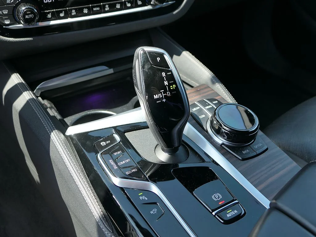 Used 2023 Carbon Black Metallic BMW M550i xDrive image 23
