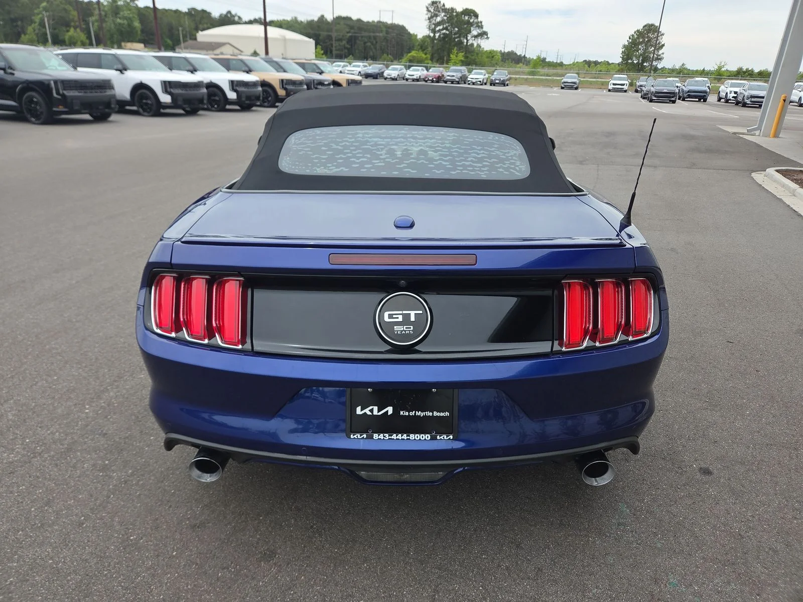 Used 2015 Deep Impact Blue Metallic Ford GT Premium image 4