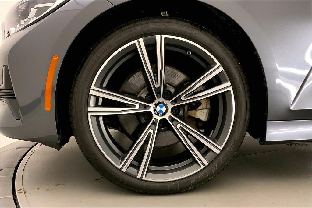 Used 2022 Mineral Grey Metallic BMW 330i xDrive image 8