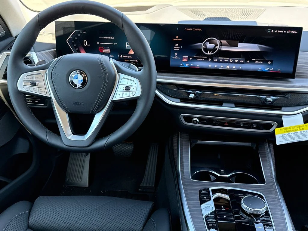 New 2026 White BMW xDrive40i image 20