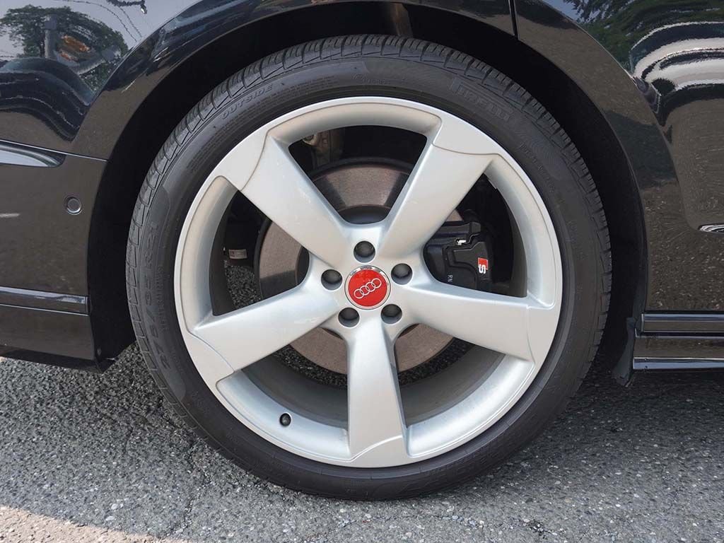 Used 2020 Black Audi 4.0 image 21