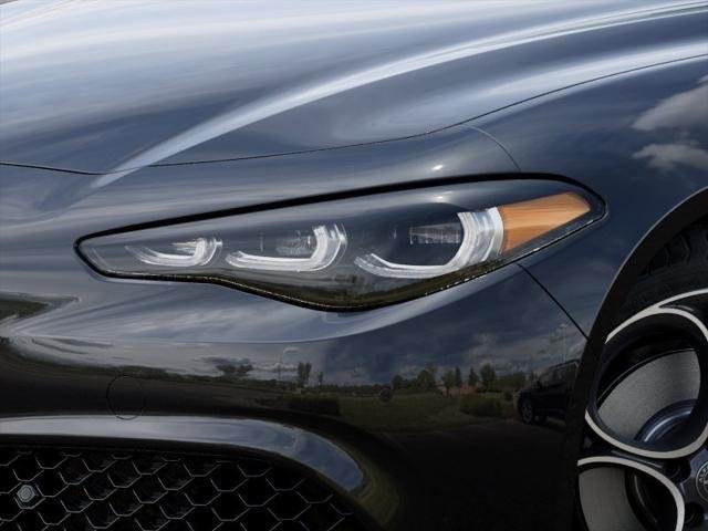 New 2025 Vulcano Black Metallic Exterior Paint Alfa Romeo  image 36
